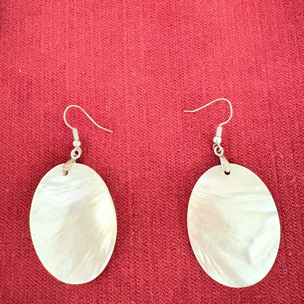 Never Use Natural White Sea Shell Silver Drop Dangle Earrings